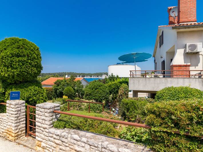 Holiday apartment for 4 people, with garden and terrace, with pets - 1