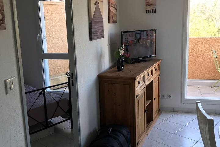 Appartement entier, Appt Bord de mer 35m2 de 2/4 Pers,terrasse,piscine, Parking, résidence Sécurisée in Vias Plage, Vias