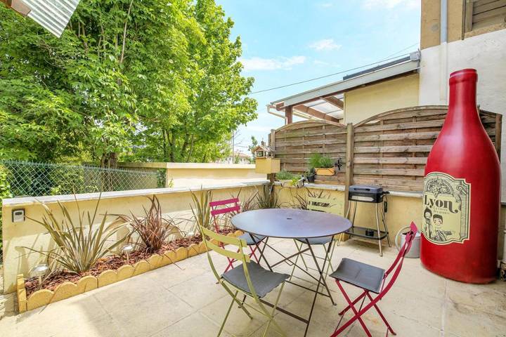 Gîte pour 6 personnes, avec terrasse, animaux acceptés à Rillieux-la-Pape