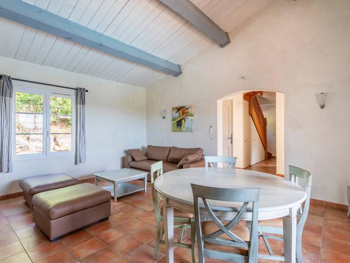 Location de vacances pour 8 personnes, avec piscine et balcon à Callian - 3