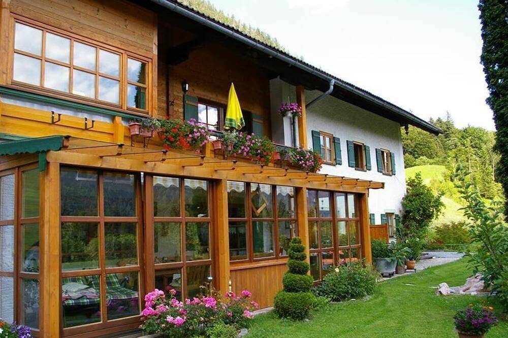 Ganze Wohnung, Ferienwohnung Rauschberg - Haus Holzner-Nagl in Schneizlreuth, Bayerische Alpen