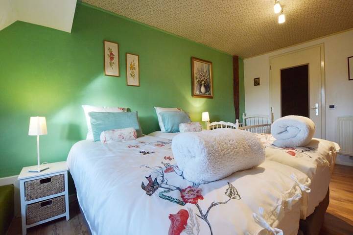 Gîte pour 7 personnes, avec terrasse et jardin dans Ligneuville - 4