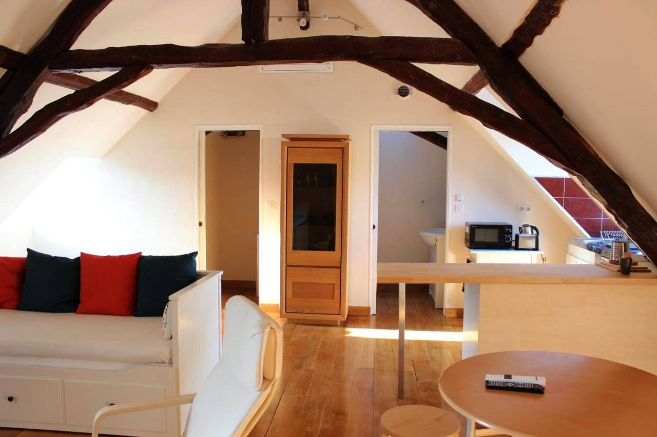 Appartement entier, Studio Apartment in Montignac, Périgord Noir