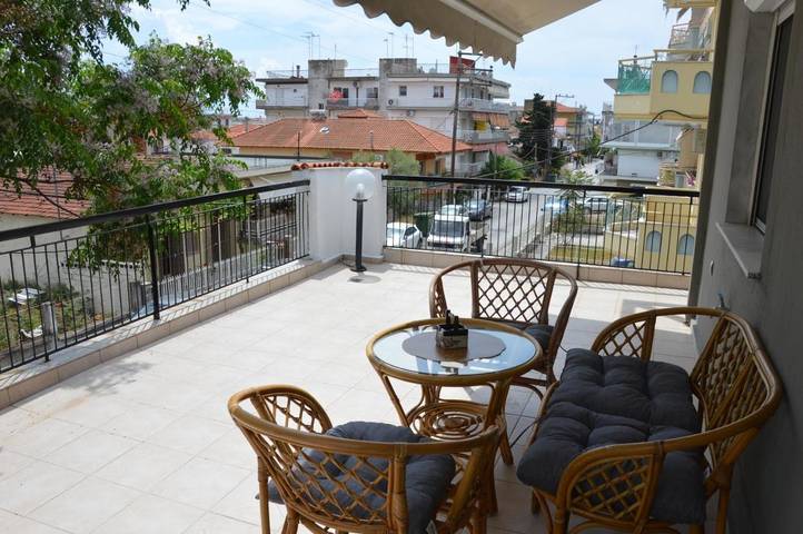 Location de vacances pour 3 personnes, avec Balcon et Terrasse ainsi que Jardin et Vue dans Nea Kallikratia - 2