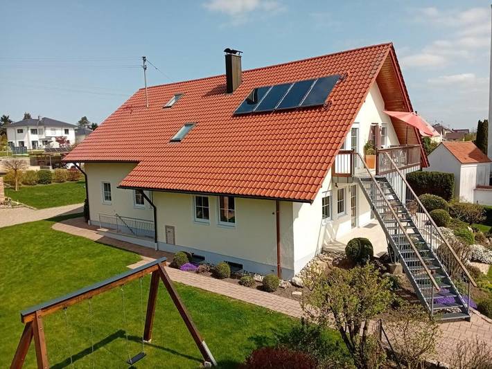 Ferienwohnung für 5 Personen, mit Balkon und Terrasse sowie Garten und Ausblick in Offingen - 3