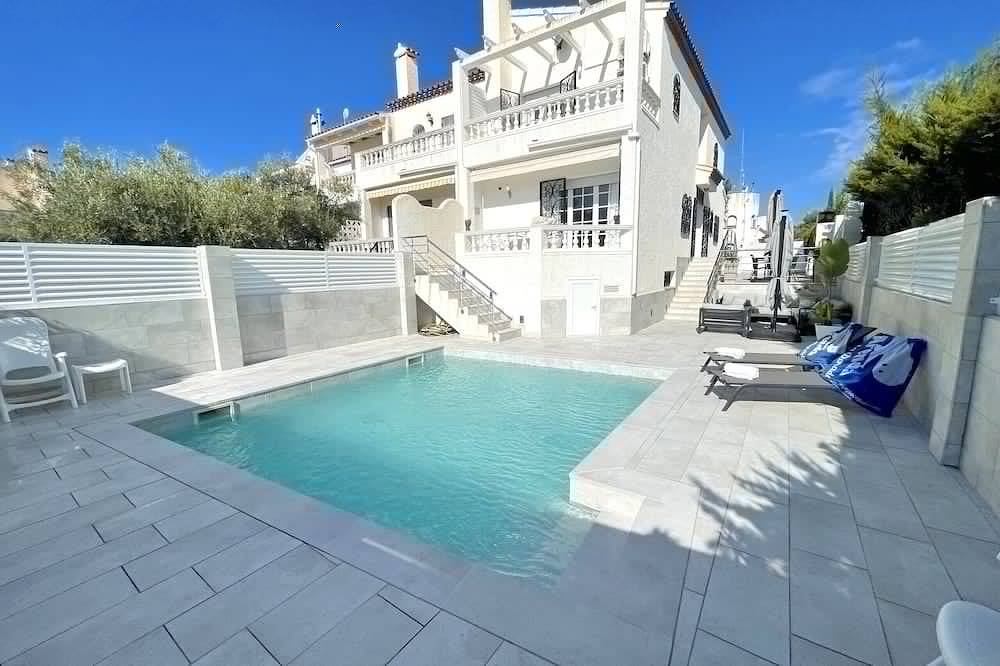 Lotus villa adosada cerca de la playa in Miami Platja, Montroig