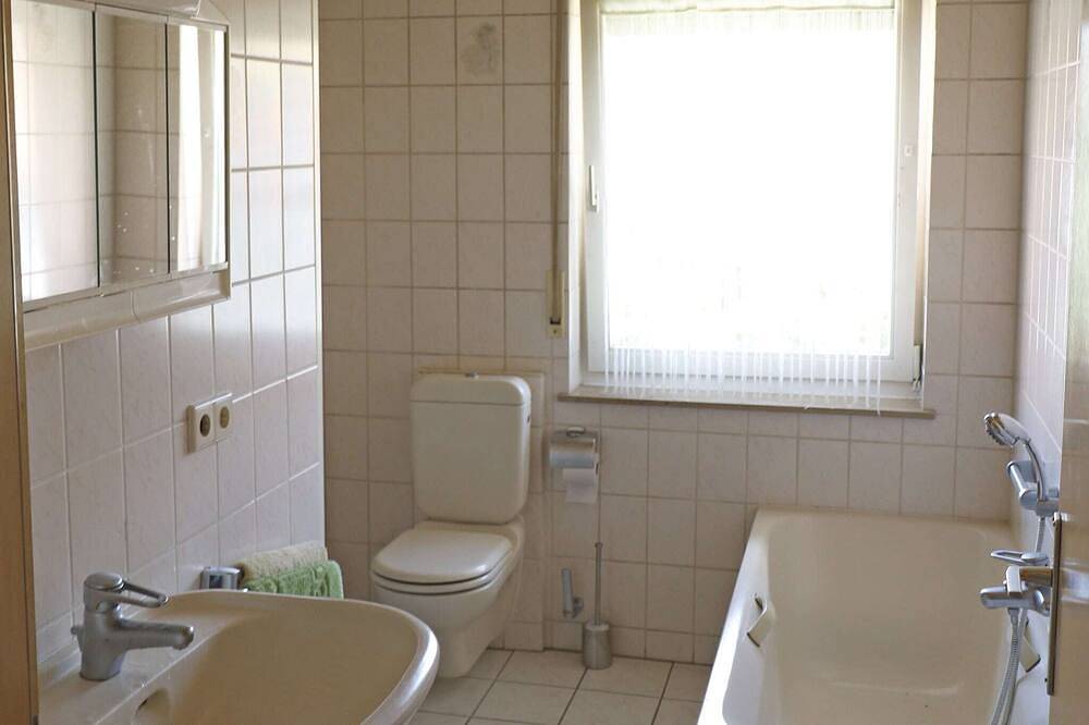 Ganze Wohnung, Wohnung in Huddingen mit Terrasse in Bad Wildungen, Waldecker Land