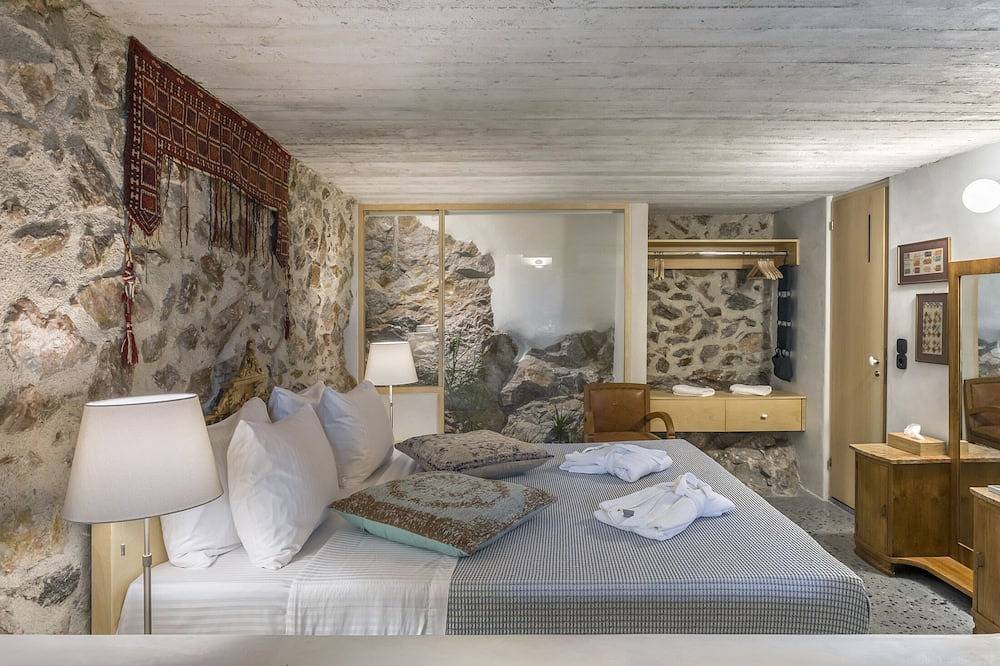 Canava Villas # 2 @ Emporio, Santorini in Emporio, Santorini