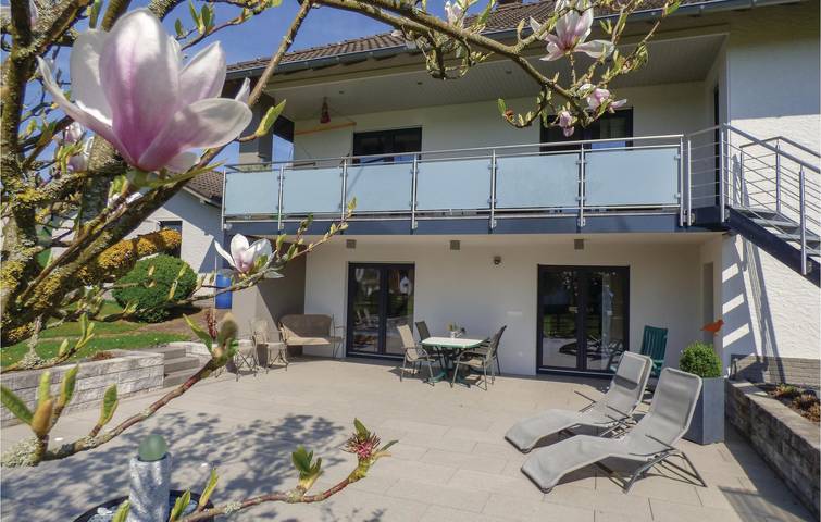 Ferienwohnung für 2 Personen, mit Terrasse in der Eifel - 2