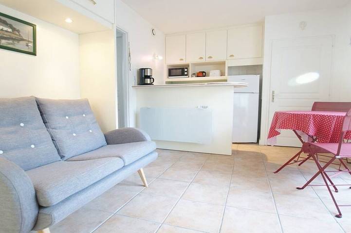 Gîte pour 2 personnes, avec terrasse dans Office De Tourisme De Saint Martin En Re