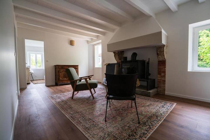 Location de vacances pour 10 personnes, avec piscine ainsi que vue et jardin à Angresse - 2