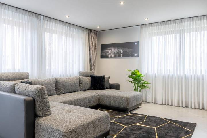 Ferienwohnung für 6 Personen, mit Balkon und Garten sowie Ausblick
