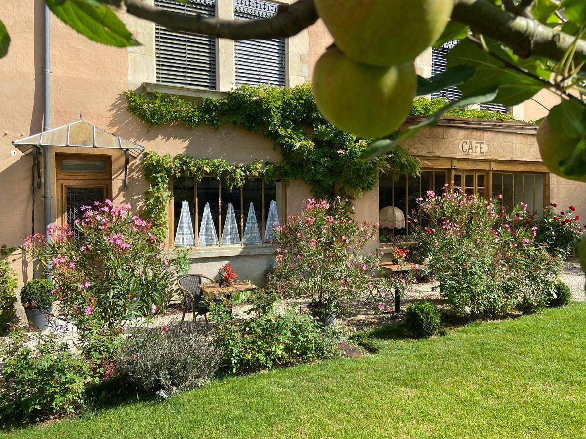 Domaine hotel de France in Cunfin, Aube