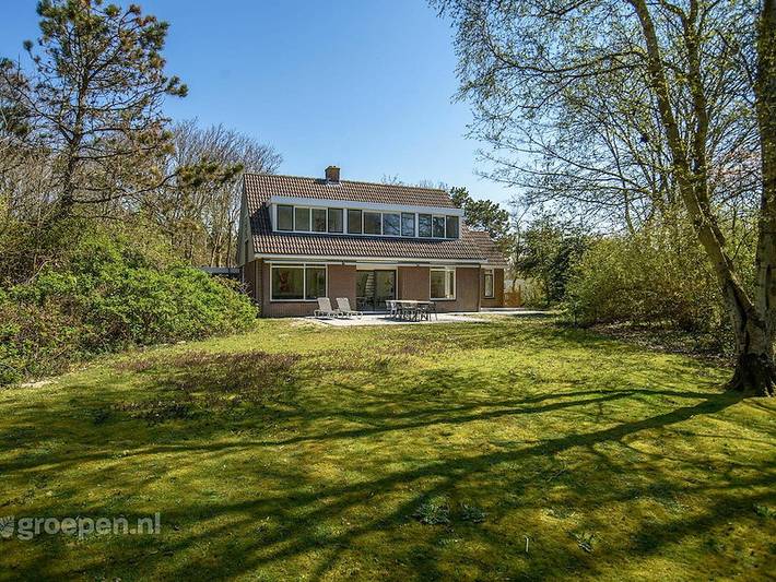 Ferienhaus für 10 Personen, mit Terrasse und Balkon/Terrasse in Sint Maartenszee