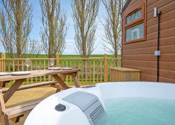 Chalet for 2 People in North Yorkshire, England, Photo 2