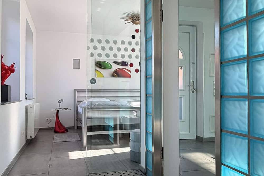 Ganze Wohnung, ***** Design Ferienhaus Kamerun an der Elbe \"Villa Pavian\" in Damnatz, Elbtalaue