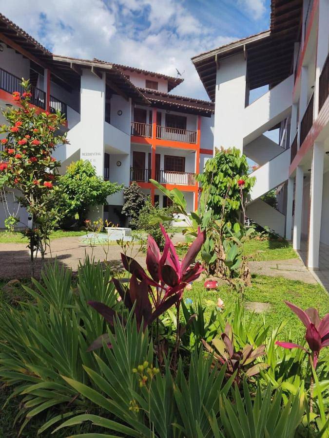 Casas e apartamentos de temporada para 7 pessoas, com piscina e balcão e ainda jardim, com animais de estimação em Praia Domingas Dias