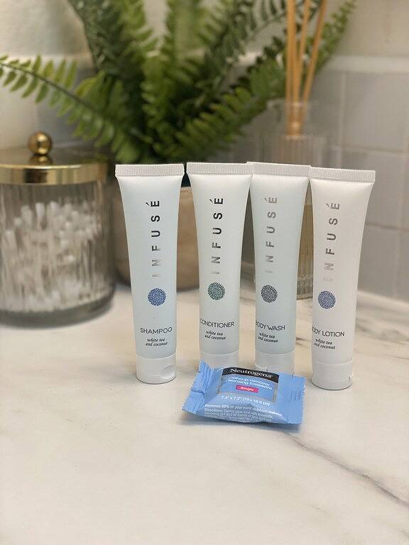 Ganze Wohnung, Private Newly Renovated modern loft studio with Free Parking, Ac/Heat and Wifi in Portland, Multnomah County