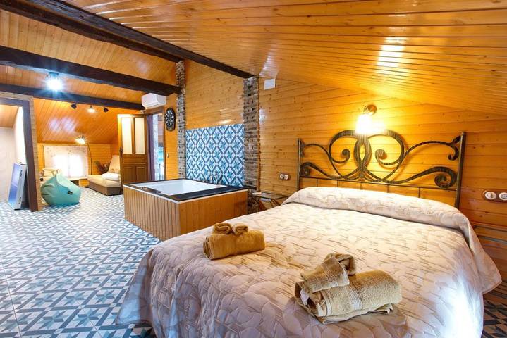 Casa de vacaciones para 8 personas, con Jacuzzi además de Terraza y Sauna en Provincia de Cuenca