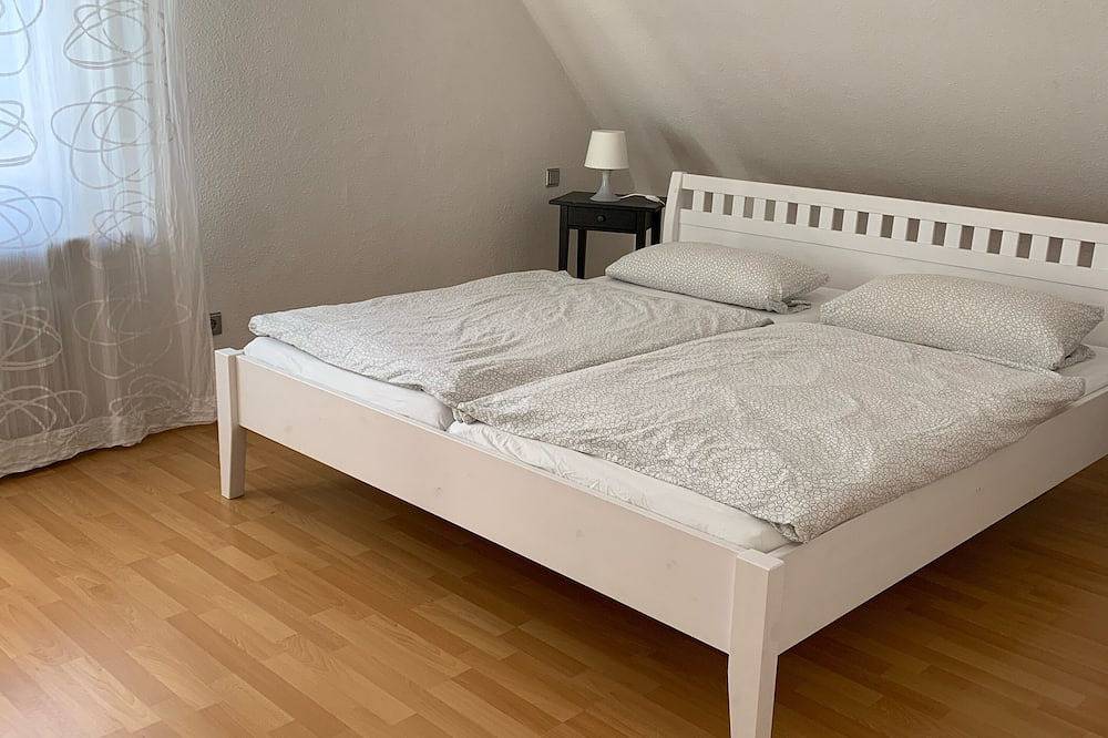 Ganze Wohnung, 130m² Ferienwohnung in 71364 Winnenden-Baach unterhalb Weinberge Nähe Stuttgart in Winnenden, Rems-Murr-Kreis