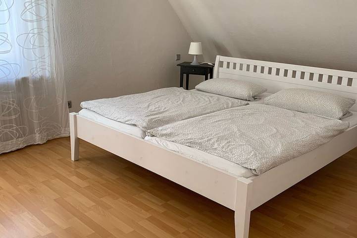 Gîte pour 8 personnes, avec Balcon et Jacuzzi à Winnenden - 4