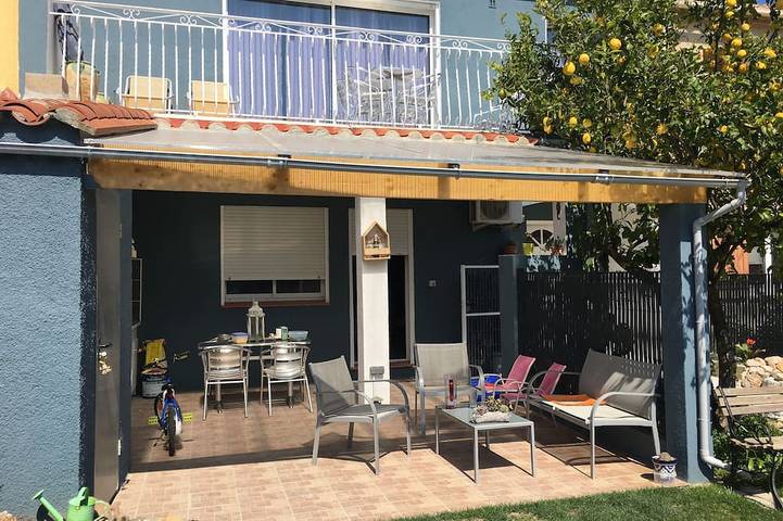 Ferienwohnung für 5 Personen, mit Terrasse und Garten