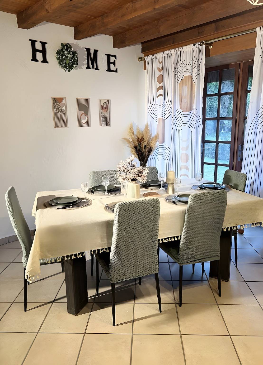 Gîte la Servolle – Comfortabel vakantiehuis nabij winkels, karting en natuur in Bourg-Lastic, Clermont-Ferrand en omgeving