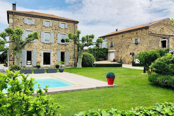 Location de vacances pour 6 personnes à Saint-Cyr (Ardèche)
