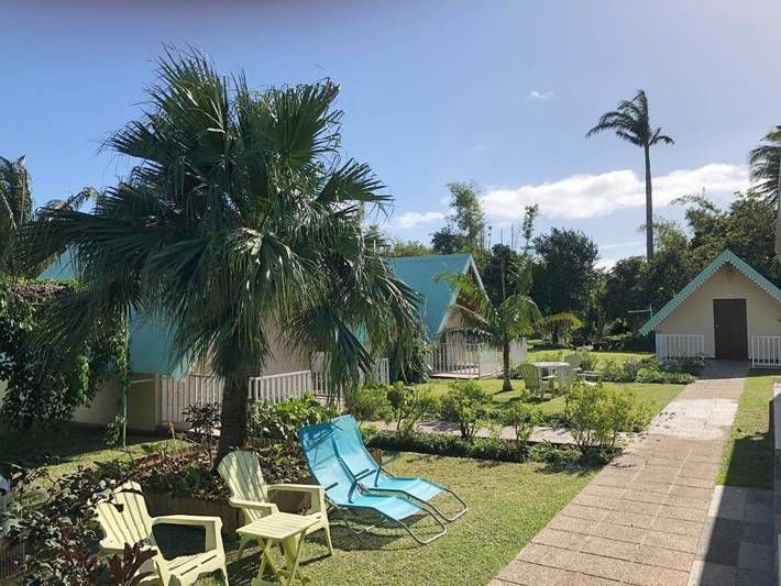 Maison d’hôte pour 3 personnes, avec jardin et vue à Sainte-Suzanne
