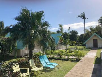 Maison d’hôte pour 3 personnes, avec jardin et vue à Sainte-Suzanne