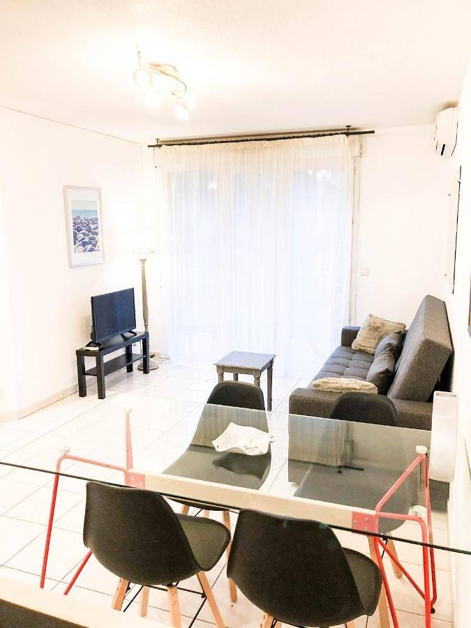 Gîte pour 4 personnes, avec balcon dans Gare De Nice Riquier - 4