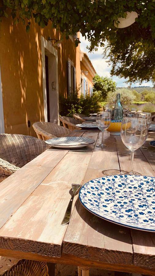 Location de vacances pour 12 personnes, avec vue ainsi que jardin et piscine à Saint-Pierre-de-Vassols - 4