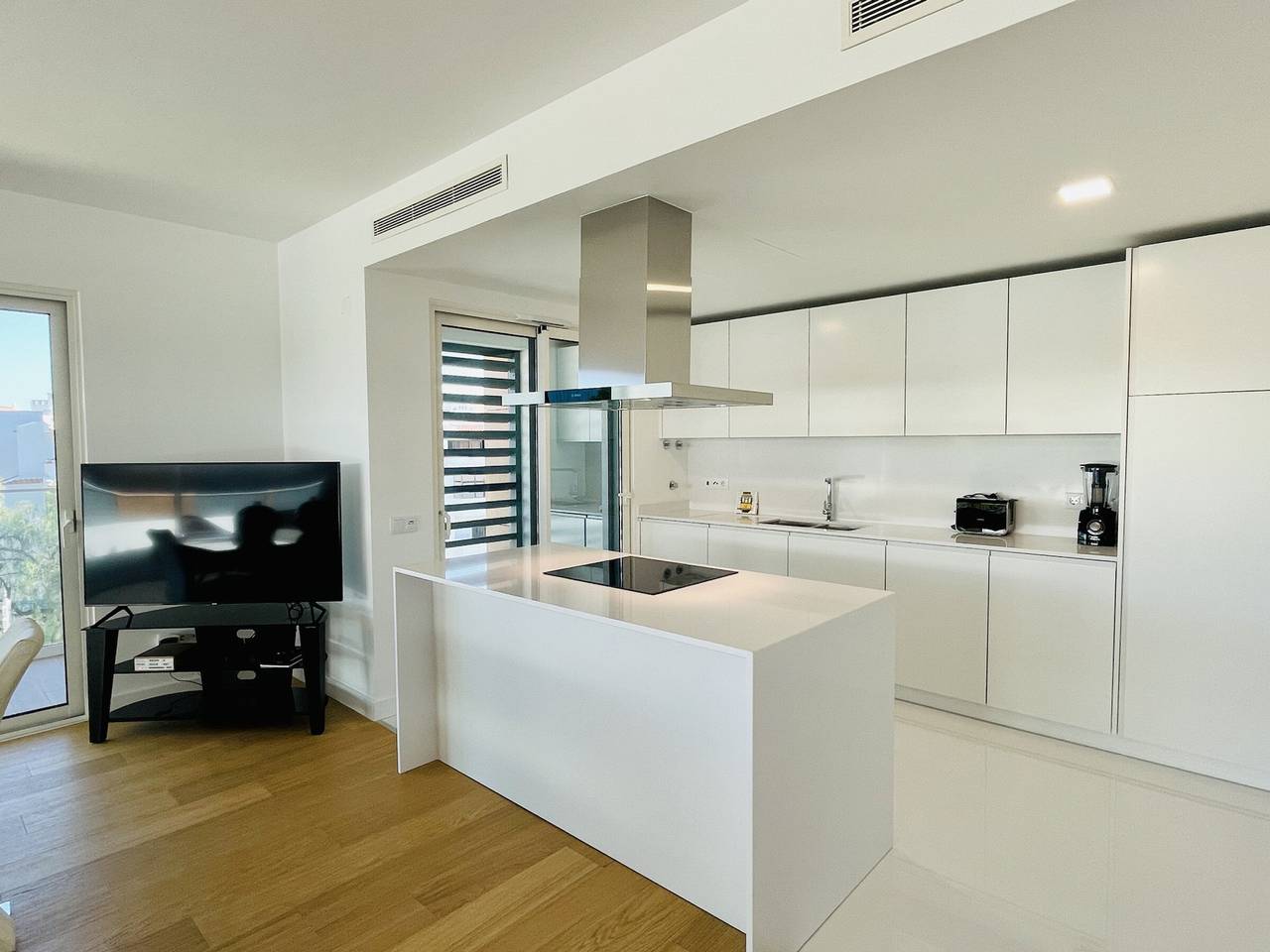 Entire apartment, Modern apartment in Albufeira, 6 ppl, Ac, pool, Wi-Fi in Albufeira, Faro District