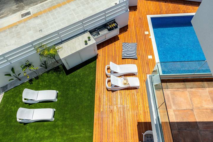 Villa for 8 people, with Balcony and Terrace as well as Garden in Cyprus