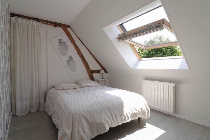 Gîte pour 8 personnes, avec jardin à Saint-Evroult-Notre-Dame-du-Bois - 3