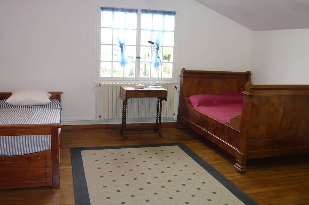 Casa/villa - Saint Pierre d'Irube in Saint-Pierre-d'Irube, Bayonne e dintorni