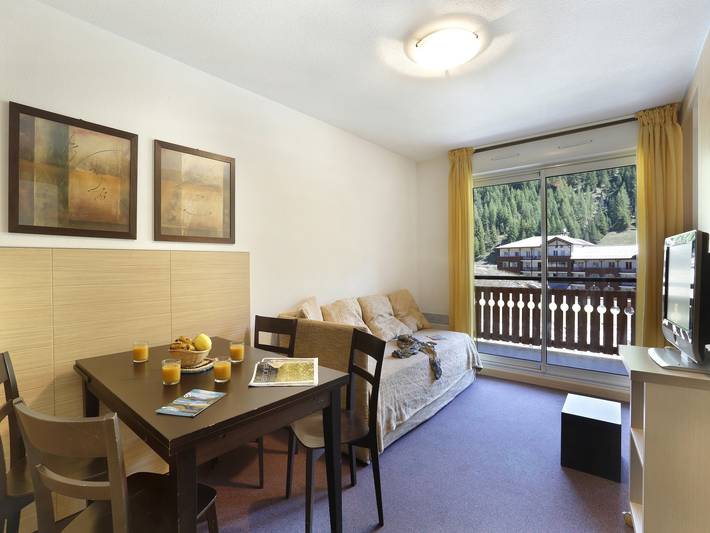 Chalet pour 6 personnes, avec piscine et balcon, animaux acceptés dans La Foux d'Allos - 3