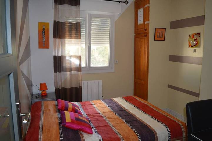 Location de vacances pour 6 personnes, avec jacuzzi ainsi que jardin et terrasse à Clarensac - 4