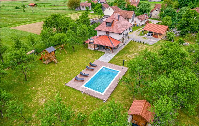 Modernes Apartment mit Pool, Terrasse und Grill in der Nähe von Otočac und dem Fluss Gacka in Prozor, Lika-Senj