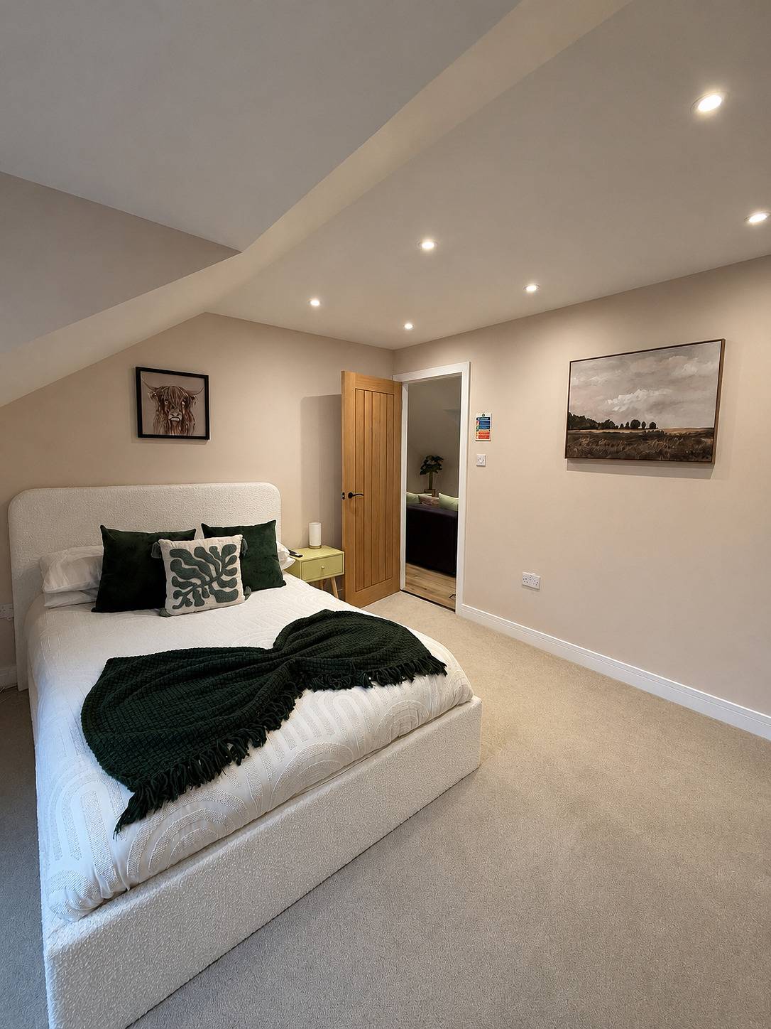 Ganze Ferienwohnung, Apartment Sleeps 2 with Sea Views in Oban, Loch Linnhe