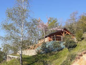 Chalet pour 4 personnes, avec terrasse dans l' Aveyron