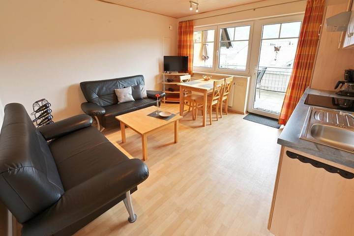 Gîte pour 4 personnes, avec vue et balcon à Ernst - 2