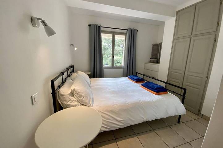 Location de vacances pour 6 personnes, avec jardin et piscine à Pauligne - 3