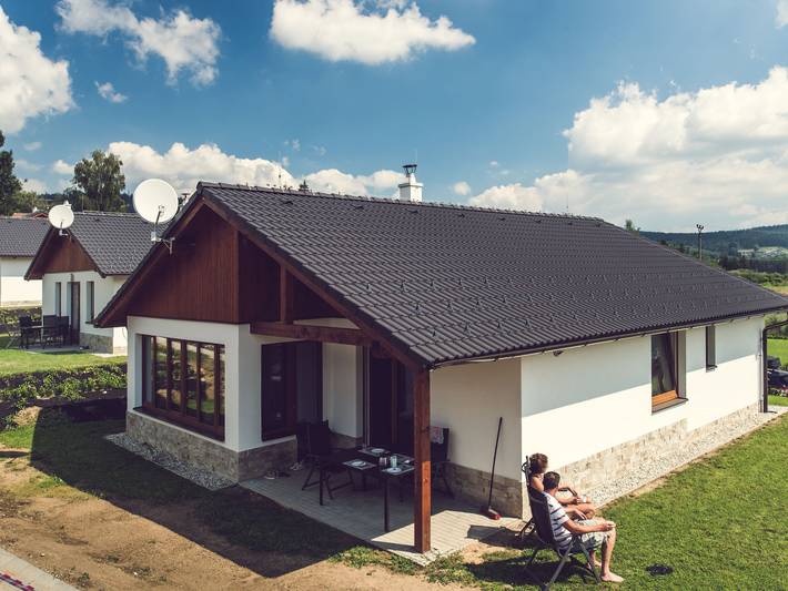Ferienhaus für 5 Personen, mit Terrasse und Garten in Lipno