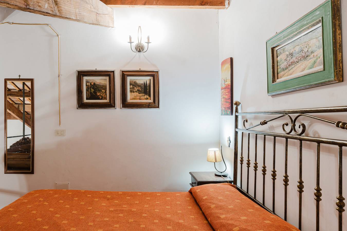 Apartment 'Nespolo' with Private Garden, Wi-Fi and Air Conditioning in Castelluzzo, Custonaci