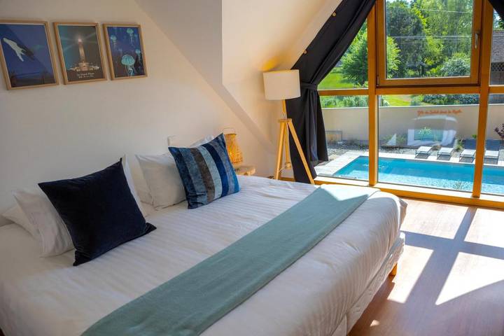 Location de vacances pour 15 personnes, avec jacuzzi et piscine ainsi que jardin et sauna à Yvré-l'Évêque - 4