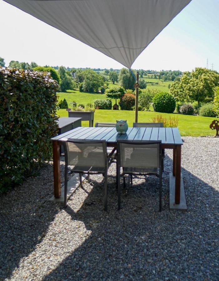 Location de vacances pour 4 personnes, avec Terrasse ainsi que Jardin et Vue à Herve