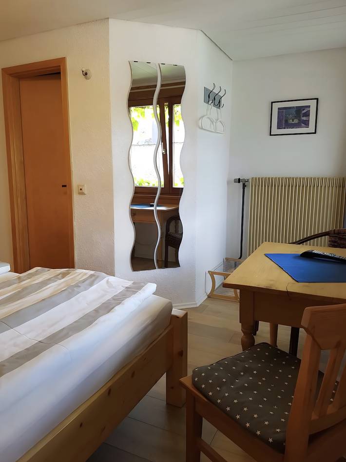 Ferienwohnung für 2 Personen, mit Balkon und Seeblick, mit Haustier in Titisee-Neustadt - 2