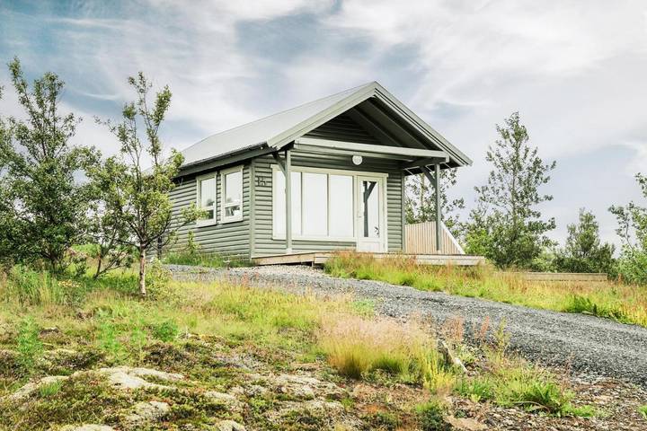Location de vacances pour 4 personnes, avec jardin et jacuzzi à Mosfellsbær