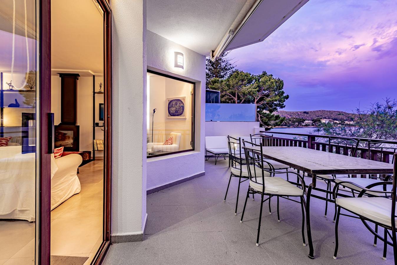 Entire apartment, 'Apartment Rafael' with Sea View, Terrace & Wi-Fi in Port de Pollença, Pollença